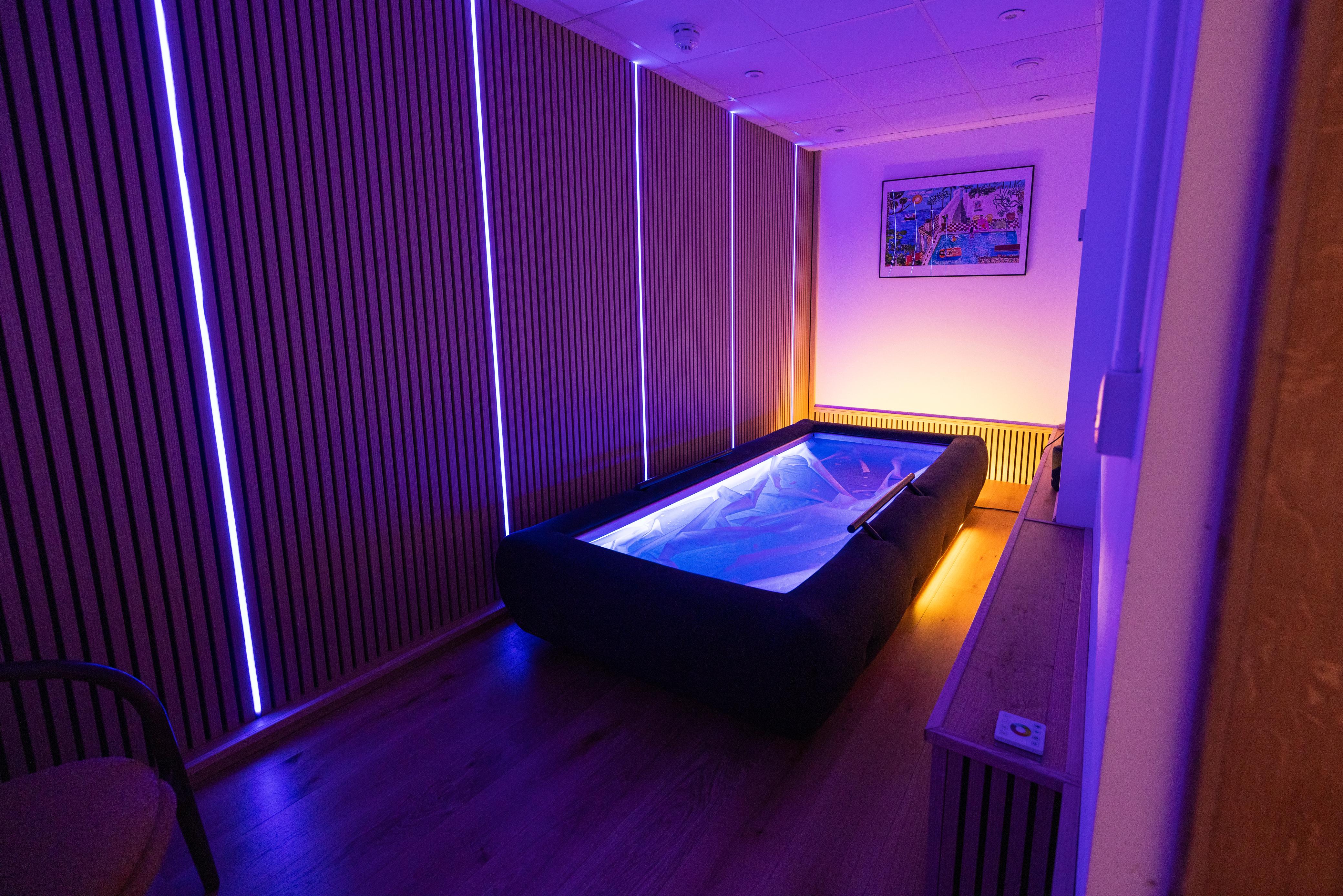 Dry Flotation Therapy